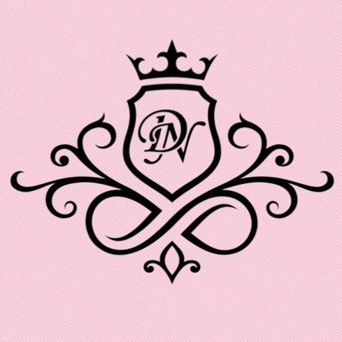 Divine Nails Beauty Salon Logo